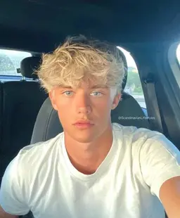 Profile image of Victor