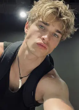Profile image of Victor