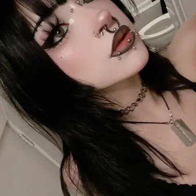 Profile image of Ella