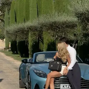 BluntNylon6320의 Billionaire Husband