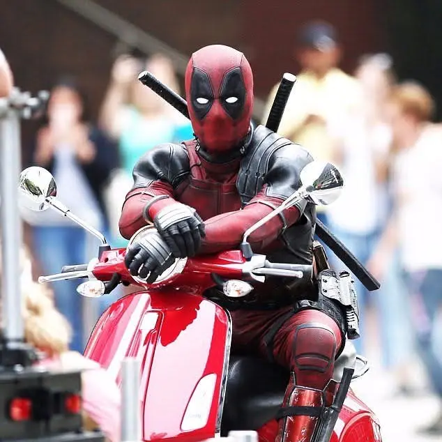 WiseCap3067의 おしゃべりマシーンと無骨なクズリちゃん