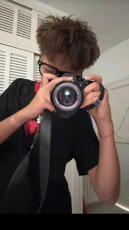 Profile image of Moeyz