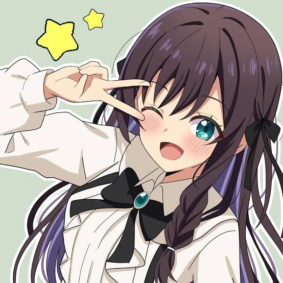 アリナ・クローバー
