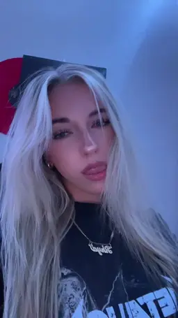 Profile image of Rhya Warren