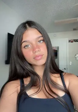 Profile image of Isabella