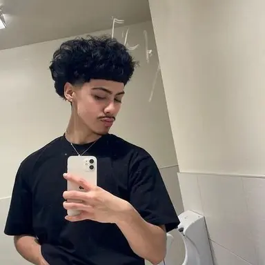 Profile image of Ian
