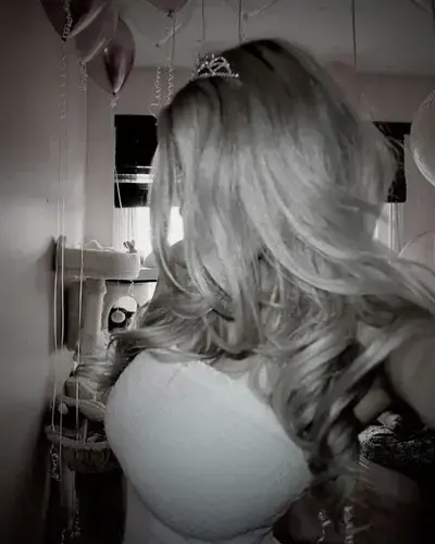 DullRuler0045의 CHLOE VANCE