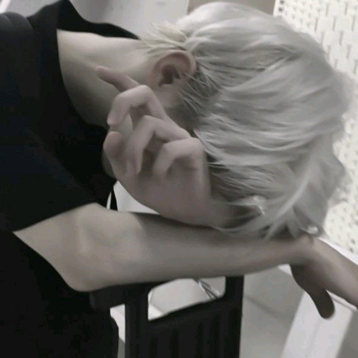 한 도 윤 대표 이미지