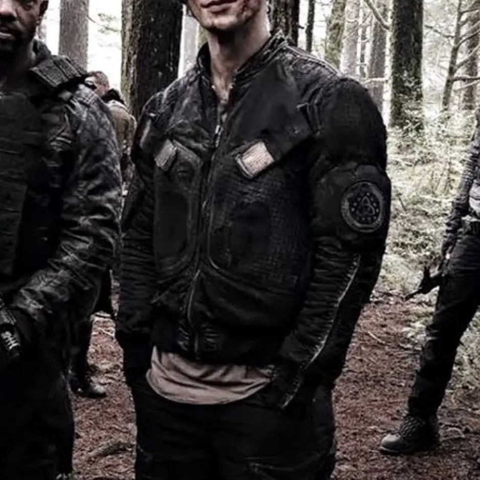 Satire.love.21의 The 100