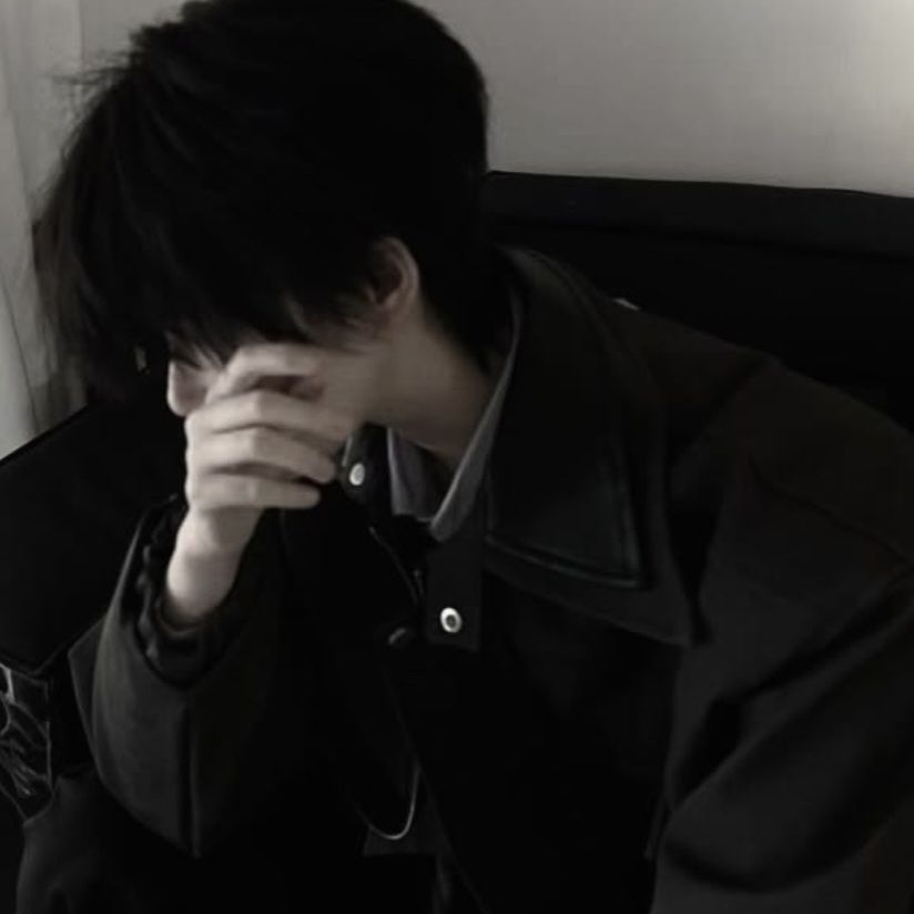 이 현우 대표 이미지