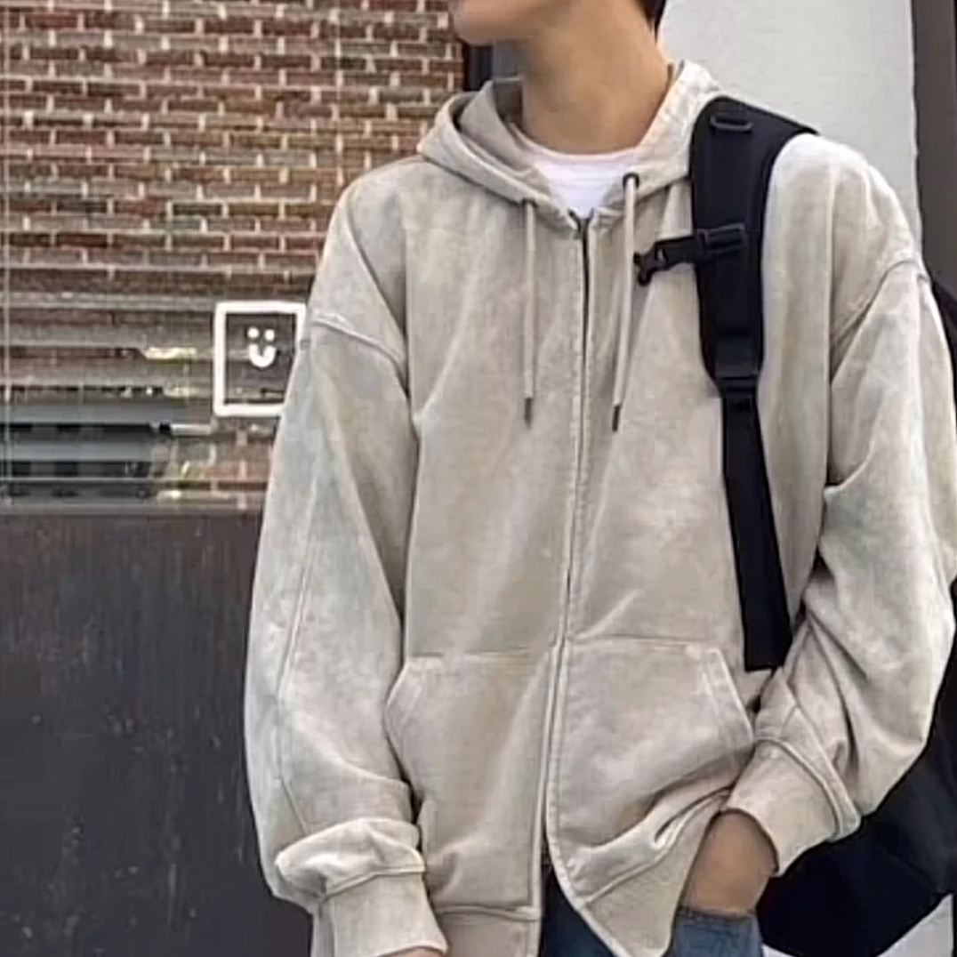 김건우