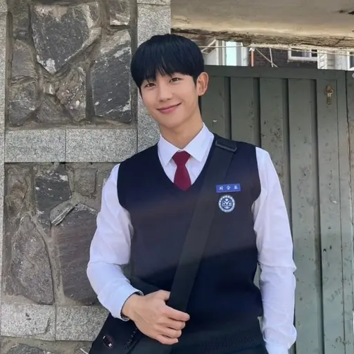ys0117의 정해인