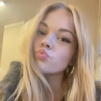 Profile image of Ella