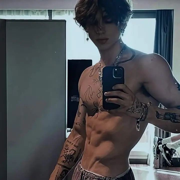 LavishFinch0376의 Can't Stop Thinking of You