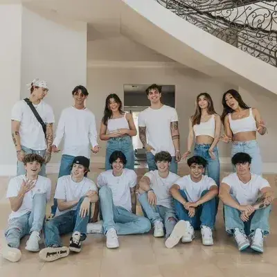 LowGems0132의 Hype House