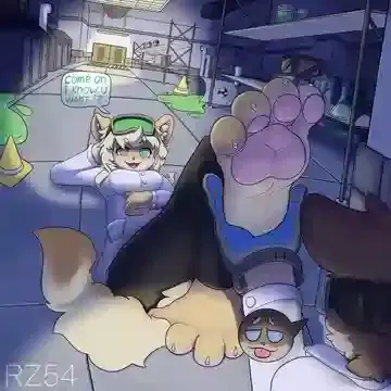 AlienLuck8235의 Furry feet 1