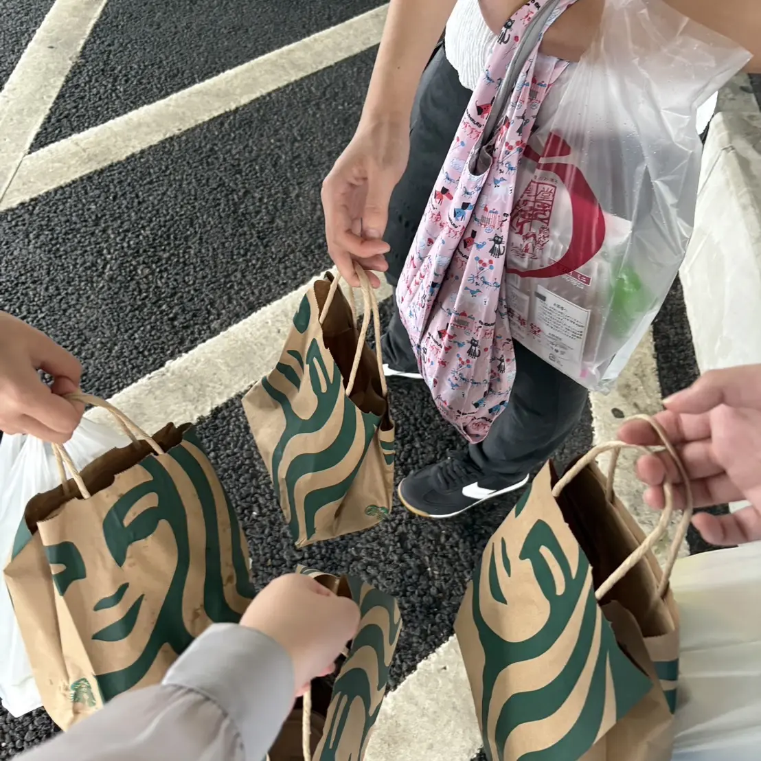 SmugKrill7782의 付き合ってない同級生の友達