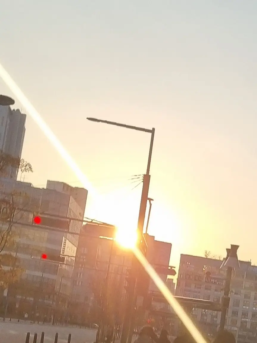 blue_sun_white_moon의 환각