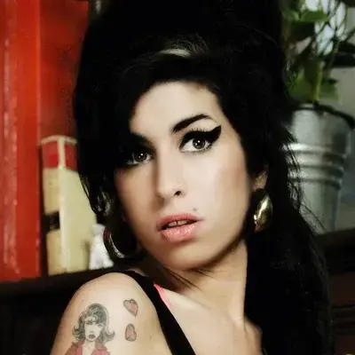 PaltryHooks7349의 Amy Winehouse
