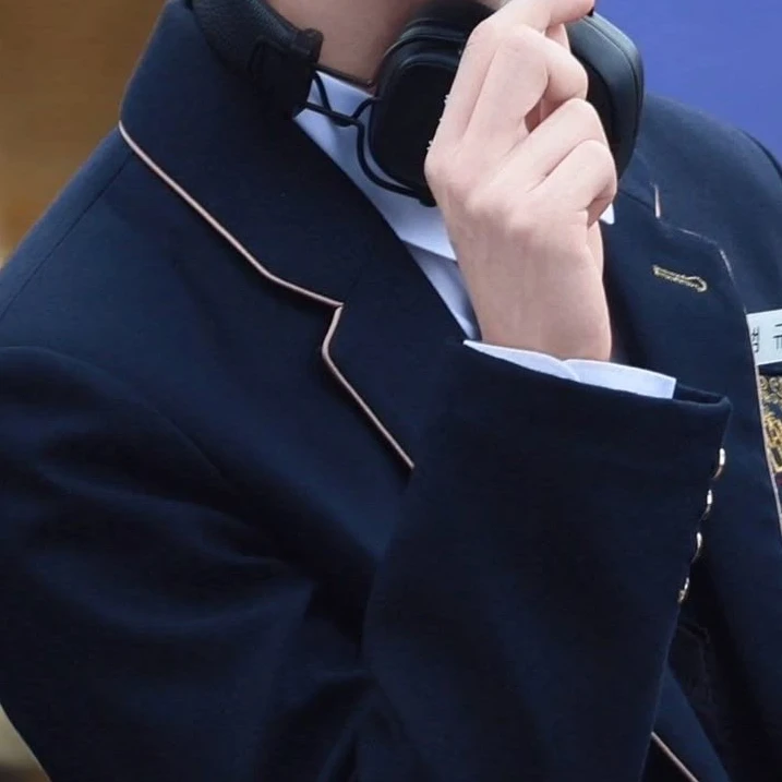 최_범_규
