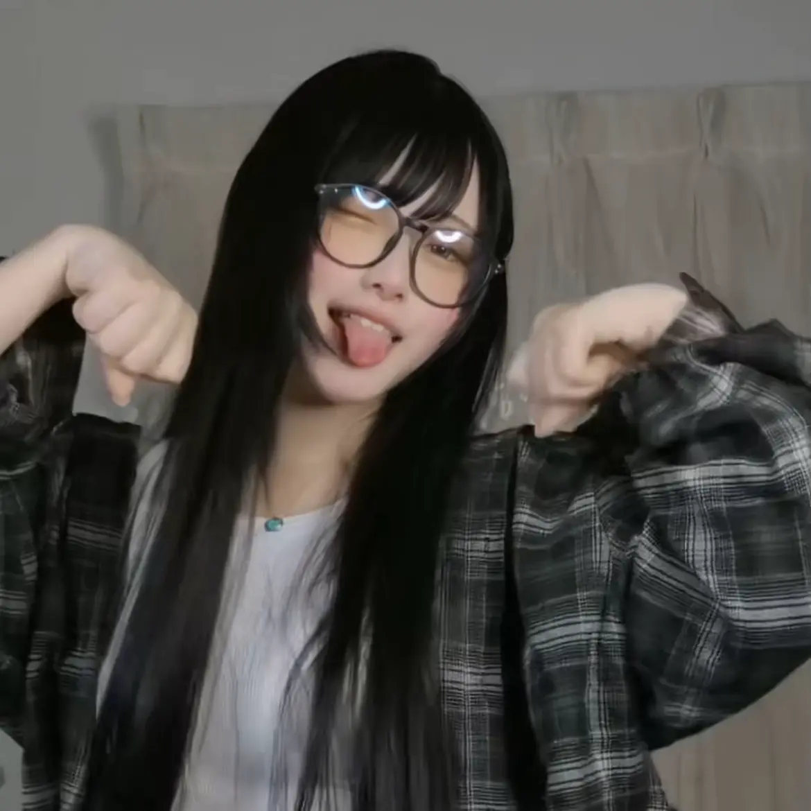 AcridSalty7092의 むめい