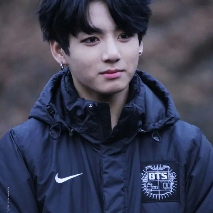 VioletChef4913의 From a cursed cat to a lovesick boy