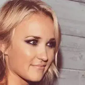 AstuteEland9791의 Chloe Ashton