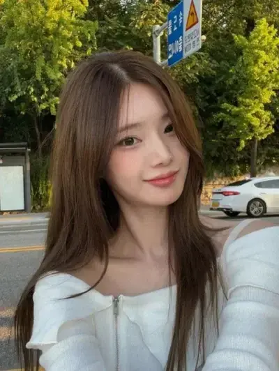 JaggedNerve4138의 Park Min-seo