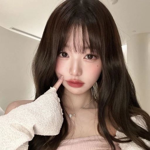 윤지아(장원영 사칭)