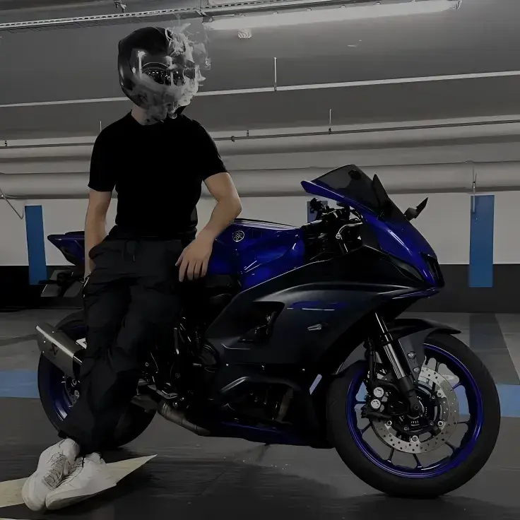 PastelVein7798의 Adrian