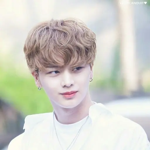 Pizzanaam의 육성재