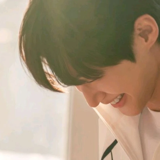 변우석
