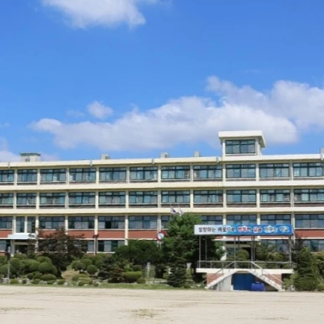 남녀공학에서존잘남은로살기