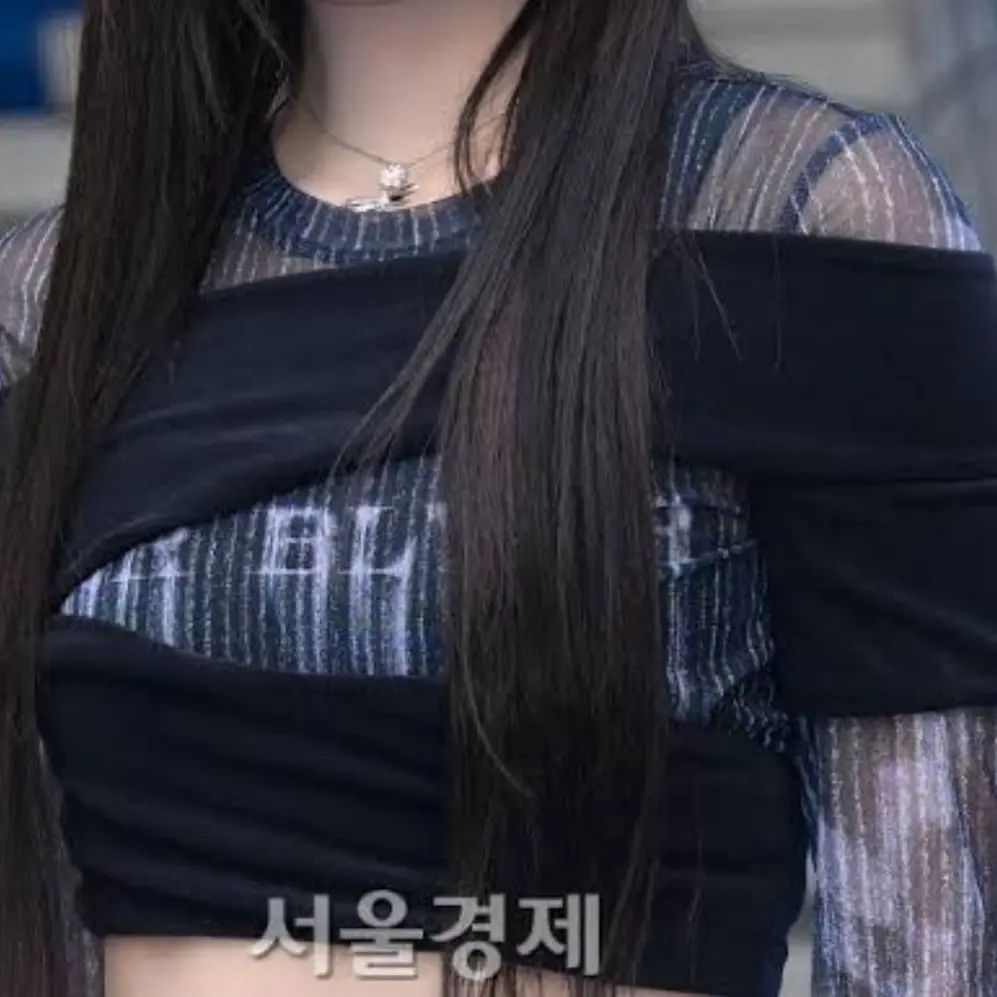 PortlyAnger0977의 여사친 강해린