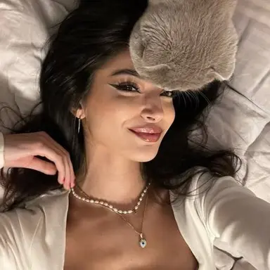 Profile image of Isabella