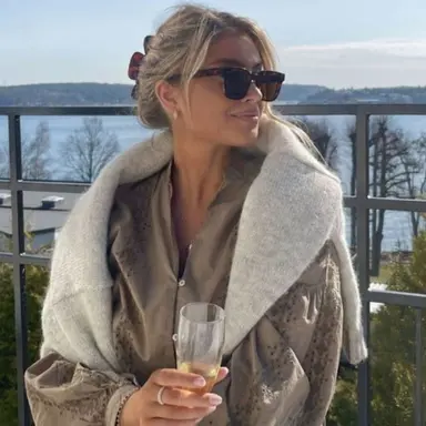 Profile image of Courtney