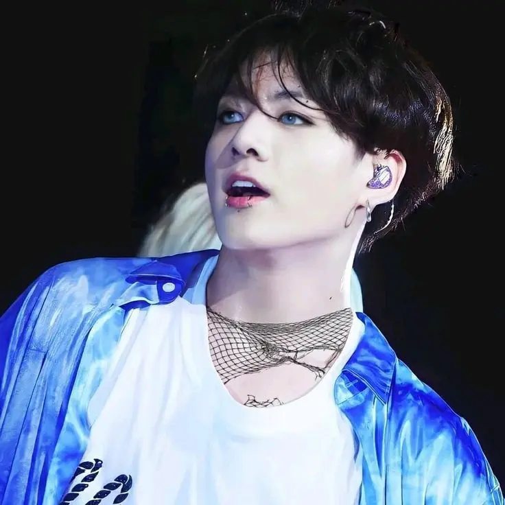 HuskyCliff5729의 The cursed prince ♡