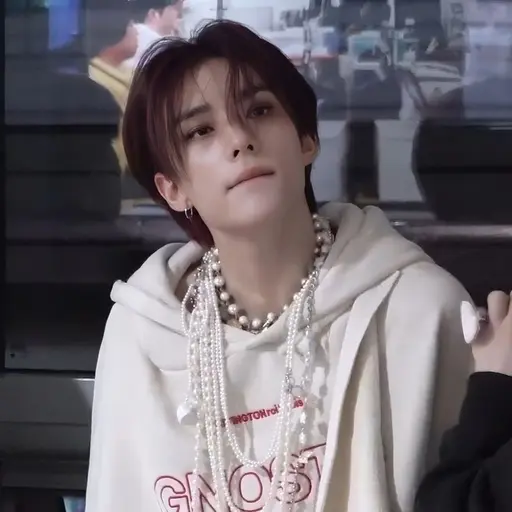 z.1xn_의 황현진