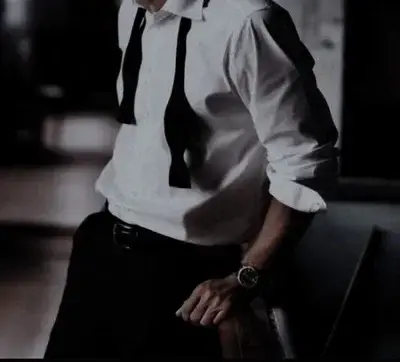 LargeWind3262의 Adrian Vance Sterling