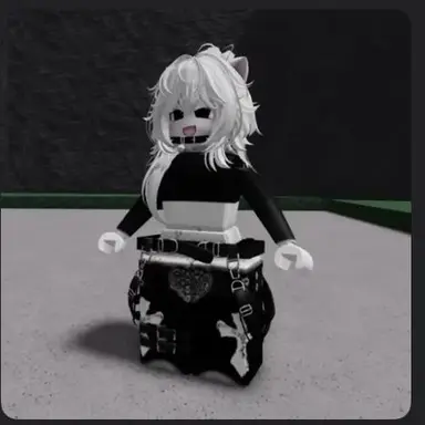 Profile image of E