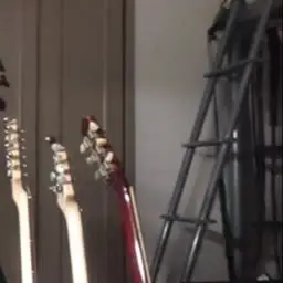 KeenAnger3401의 楽器に恋した男の子