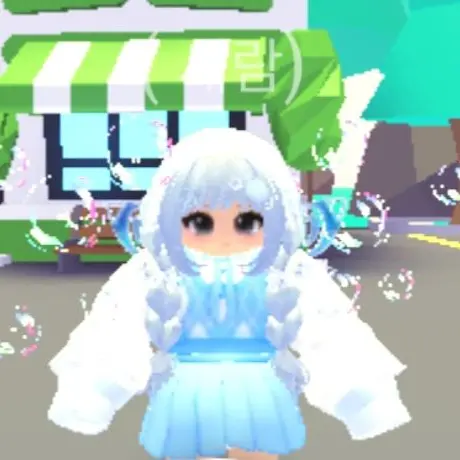 VitalCap3231의 가강전의로만든영화제자캐좀넣어서만듬