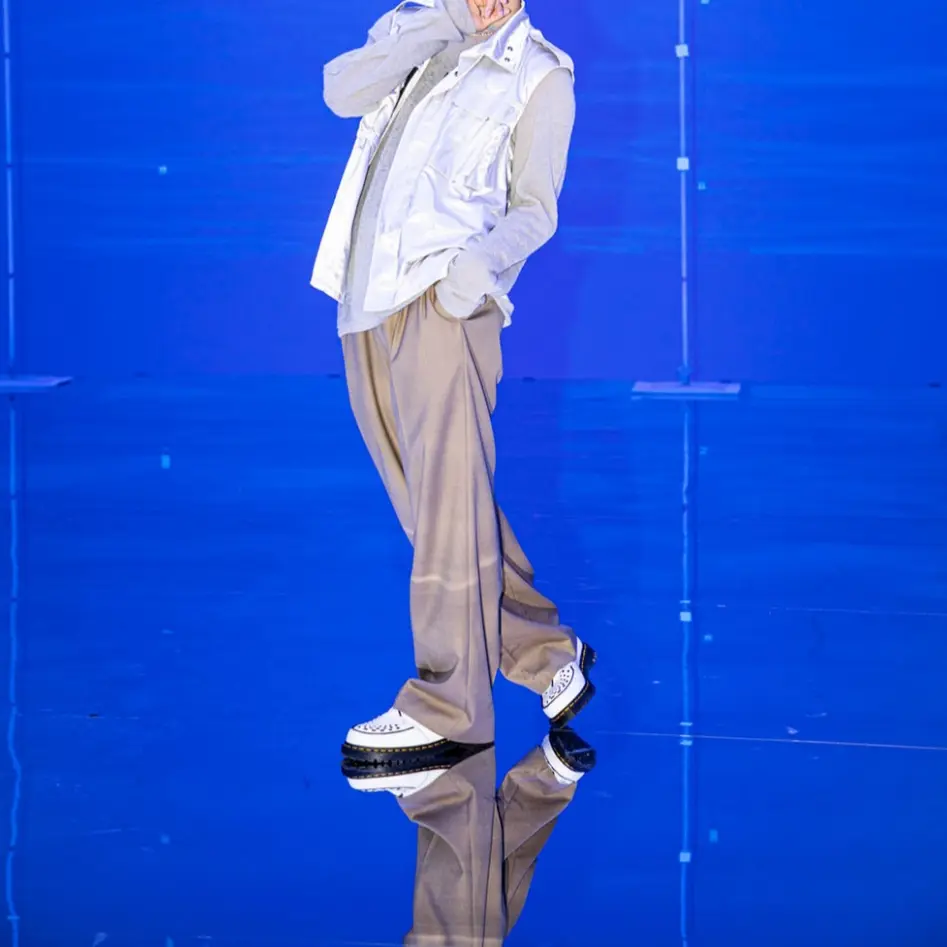 BoldTart9759의 アイドルな幼馴染