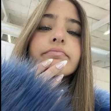Profile image of Ava