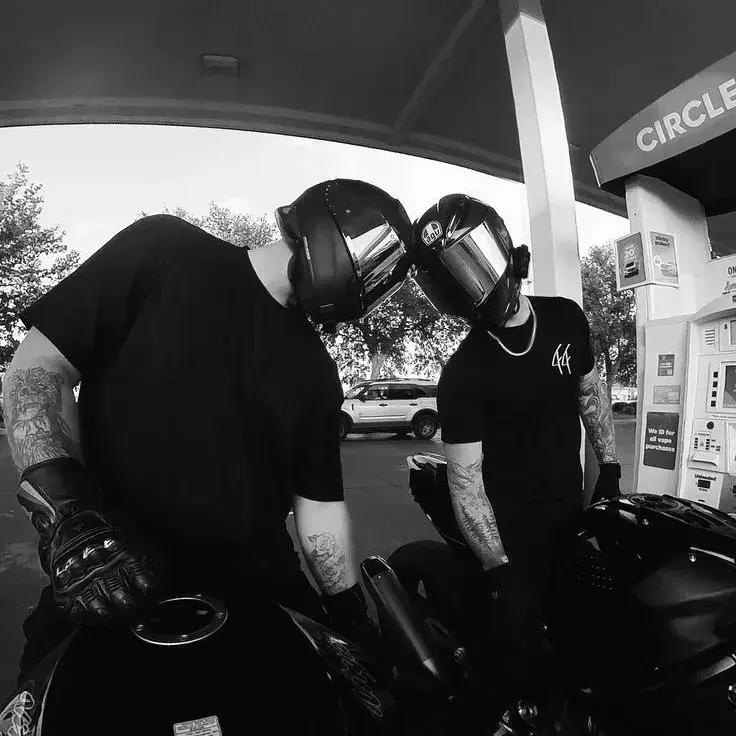 WideSilk2346의 Motorcycle Gang