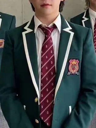 connbu_1128의 学校3大イケメンに溺愛されています