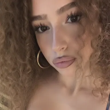 Profile image of Eliana