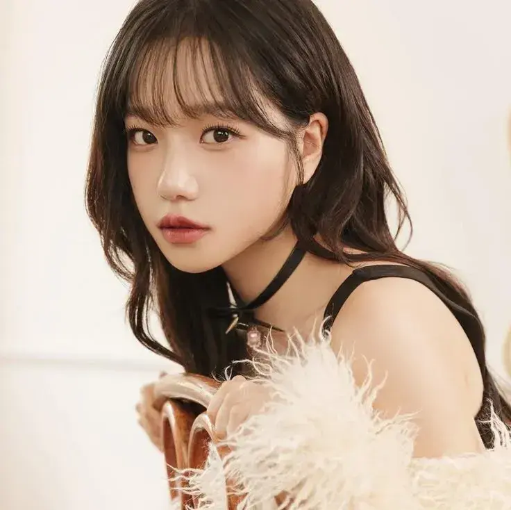 VoicedJeans9689의 Kim Hana