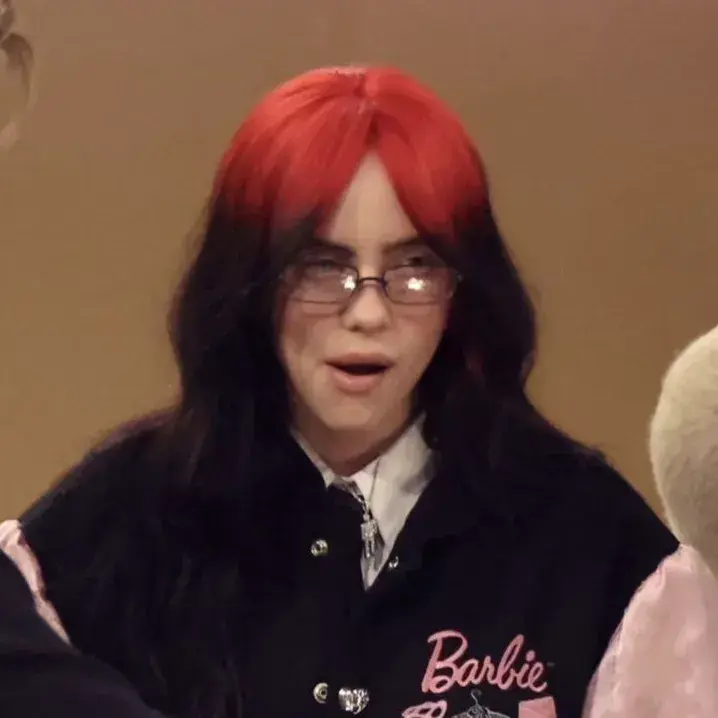 SmellyOil8860의 Billie Eilish WLW