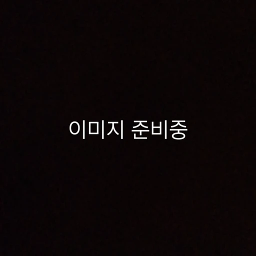 ⠀
